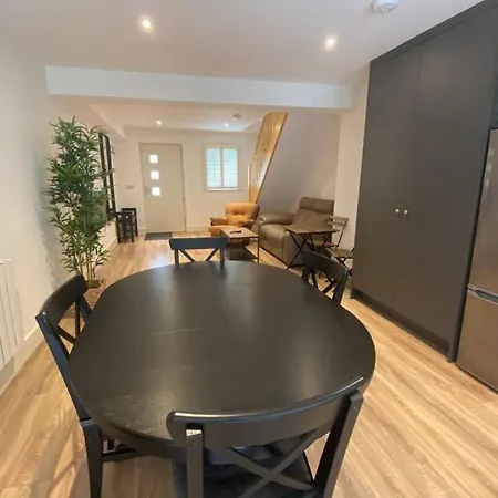 Apt 3 Silver Spruce - Town Free Parking Killarney