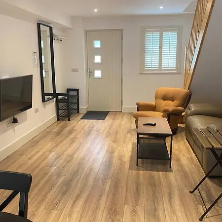 Apartment Apt 3 Silver Spruce - Town Free Parking